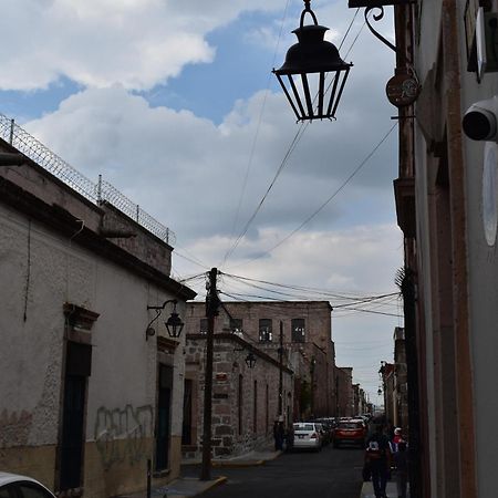El Suburbio - Serapio Rendon モレリア エクステリア 写真