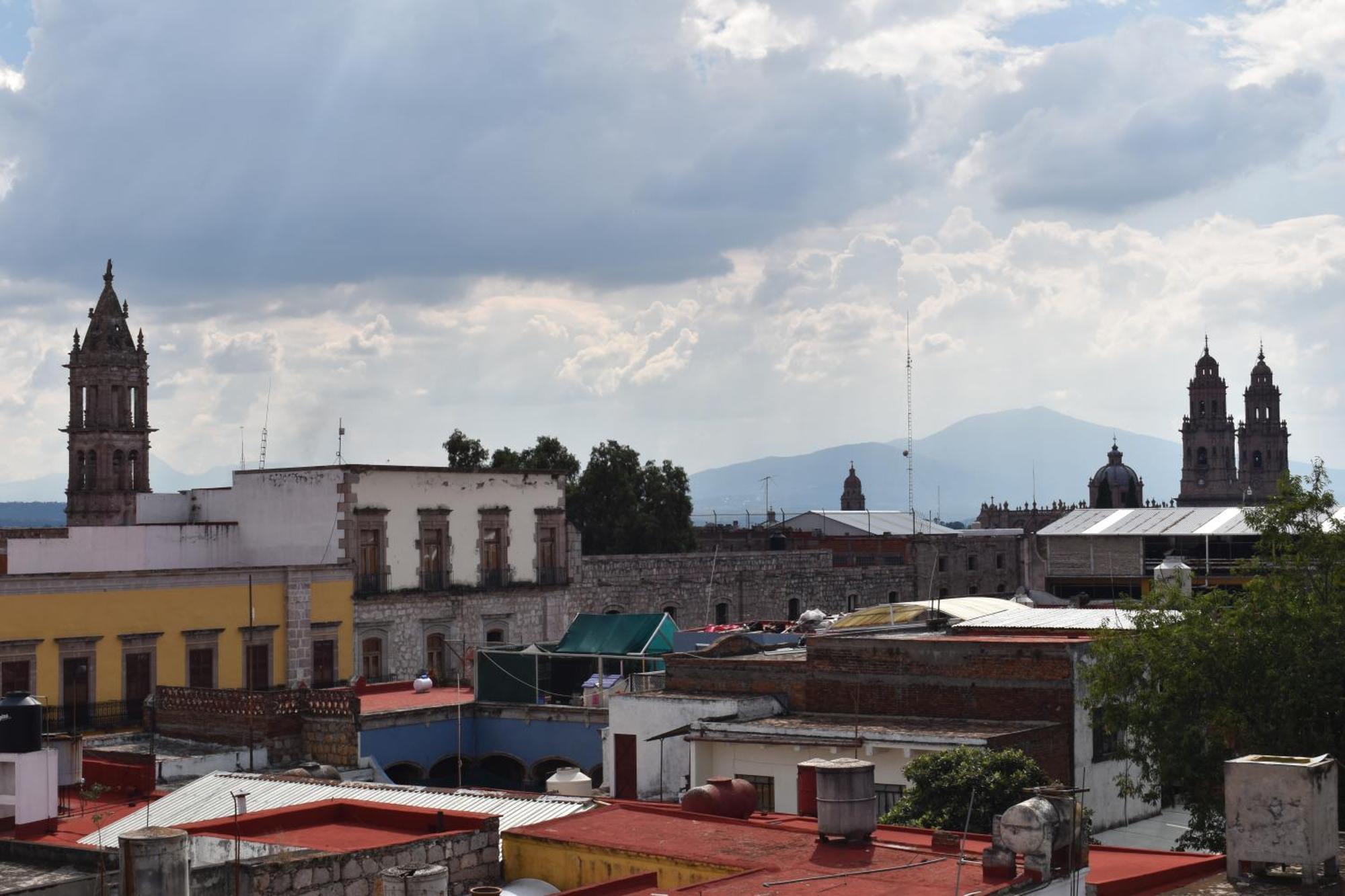 El Suburbio - Serapio Rendon モレリア エクステリア 写真