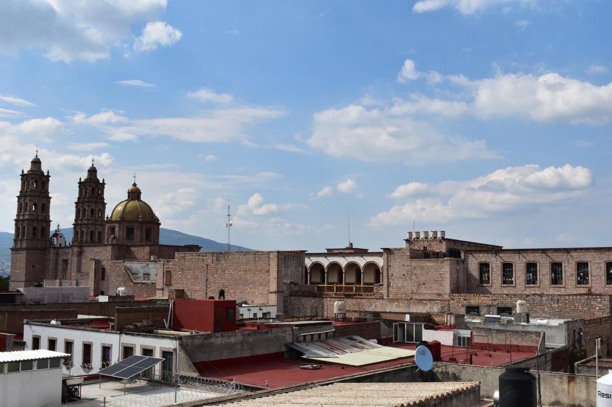 El Suburbio - Serapio Rendon モレリア エクステリア 写真