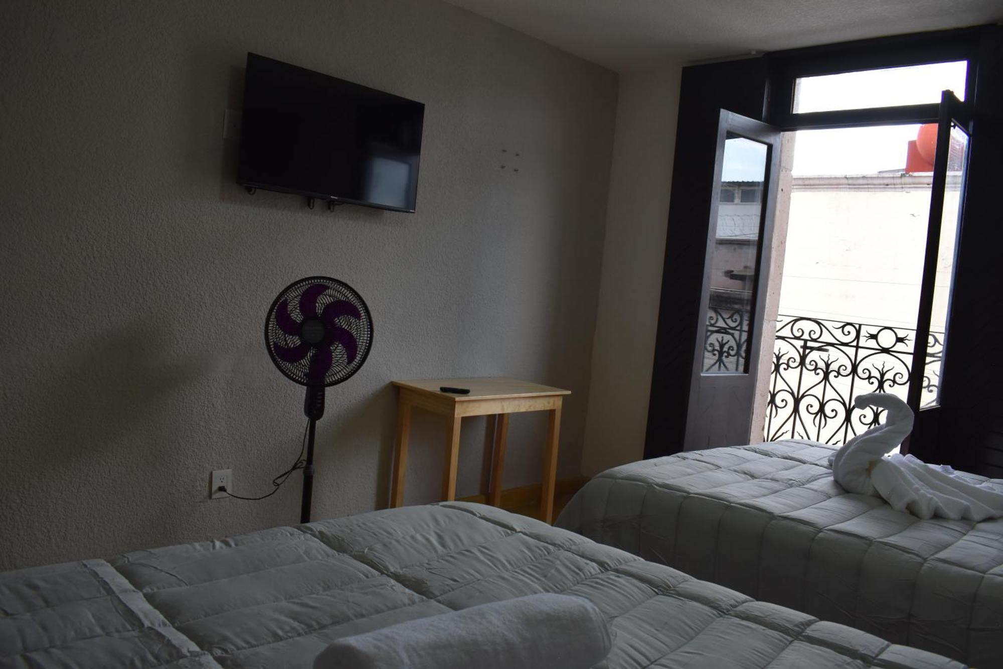 El Suburbio - Serapio Rendon モレリア エクステリア 写真